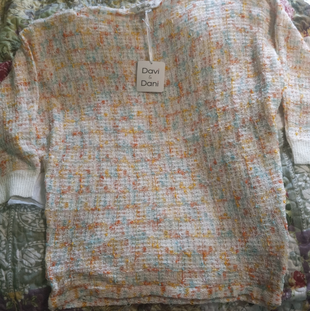 Light weight sweater